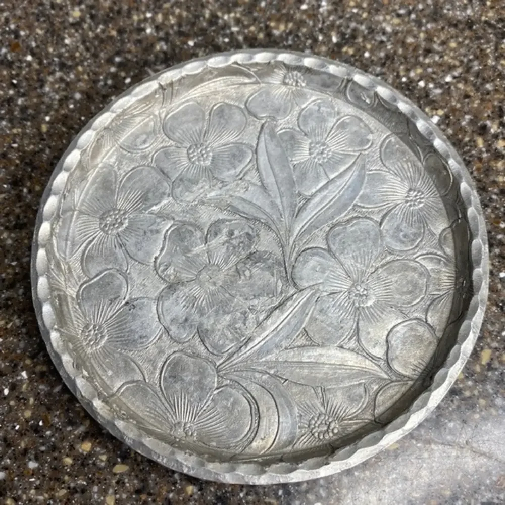 Vintage Everlast Hand Forged Aluminum Floral Tray Dish Trinket Catch-All